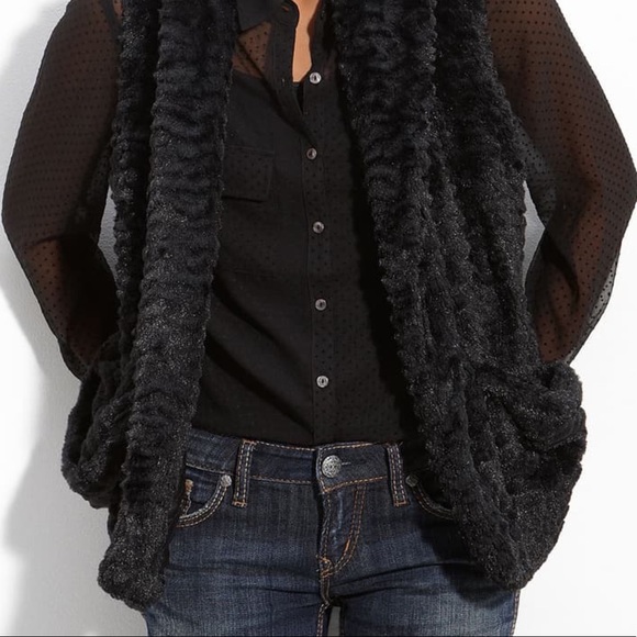 JOLT Nordstrom Faux Fur Clasp Vest w/ Pockets S - Picture 2 of 10
